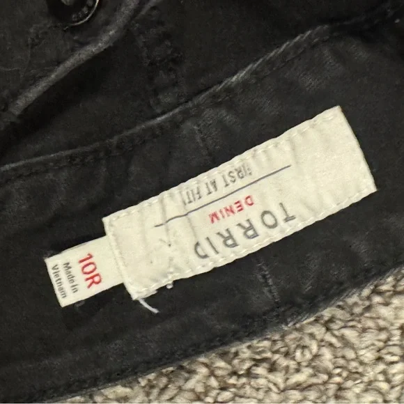 Torrid Black Skinny Jeans/ Jeggings for Women - Picture 5 of 8